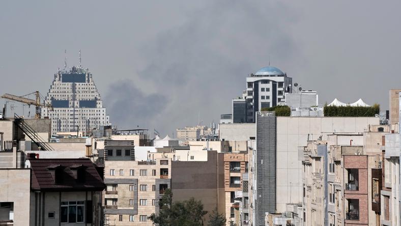 美以轰炸德黑兰,全球进入“霍尔木兹时刻”,投资者雪上加霜